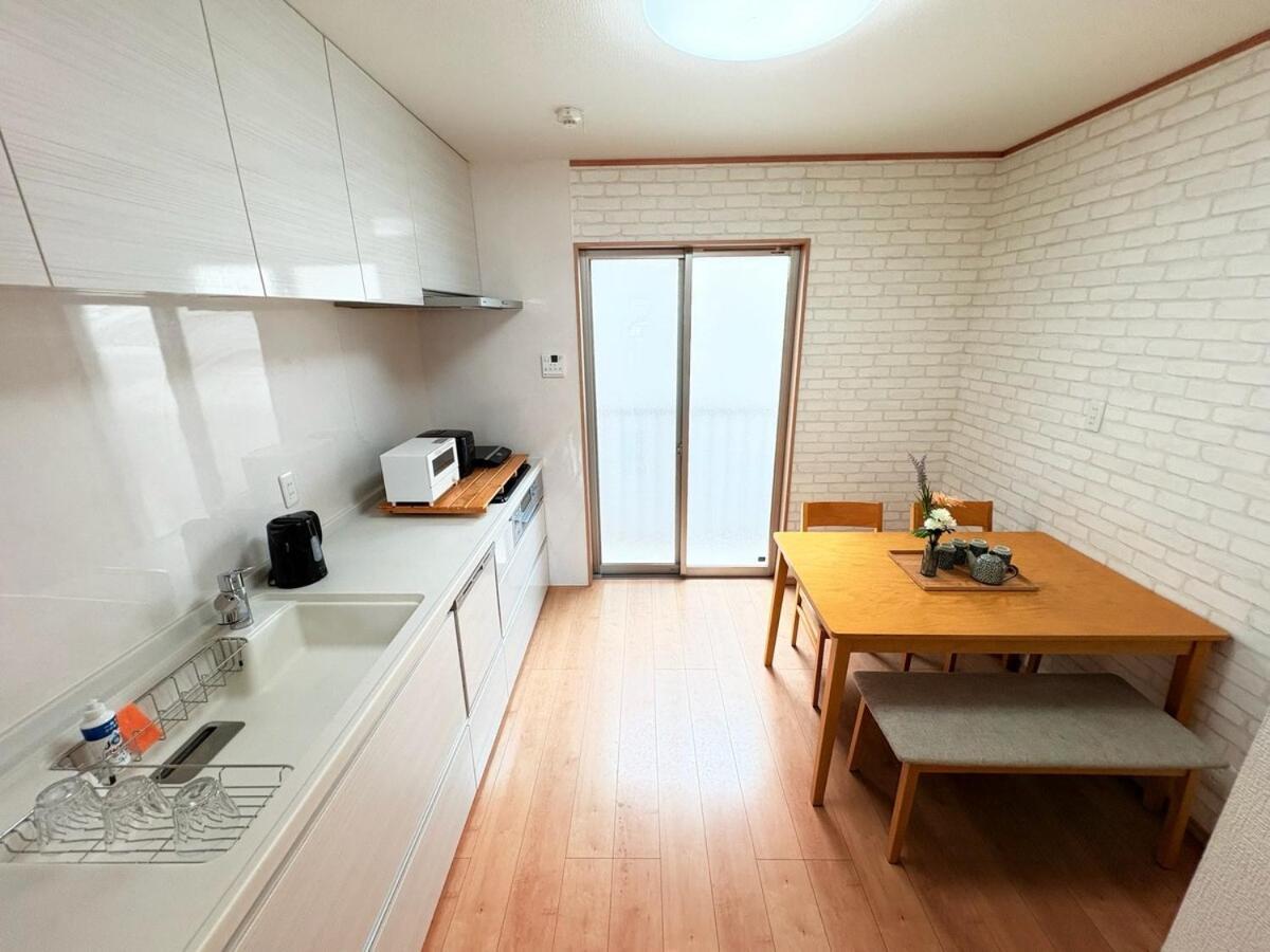 Villa Whole 3-story House Near Nijo, For 6 Guests