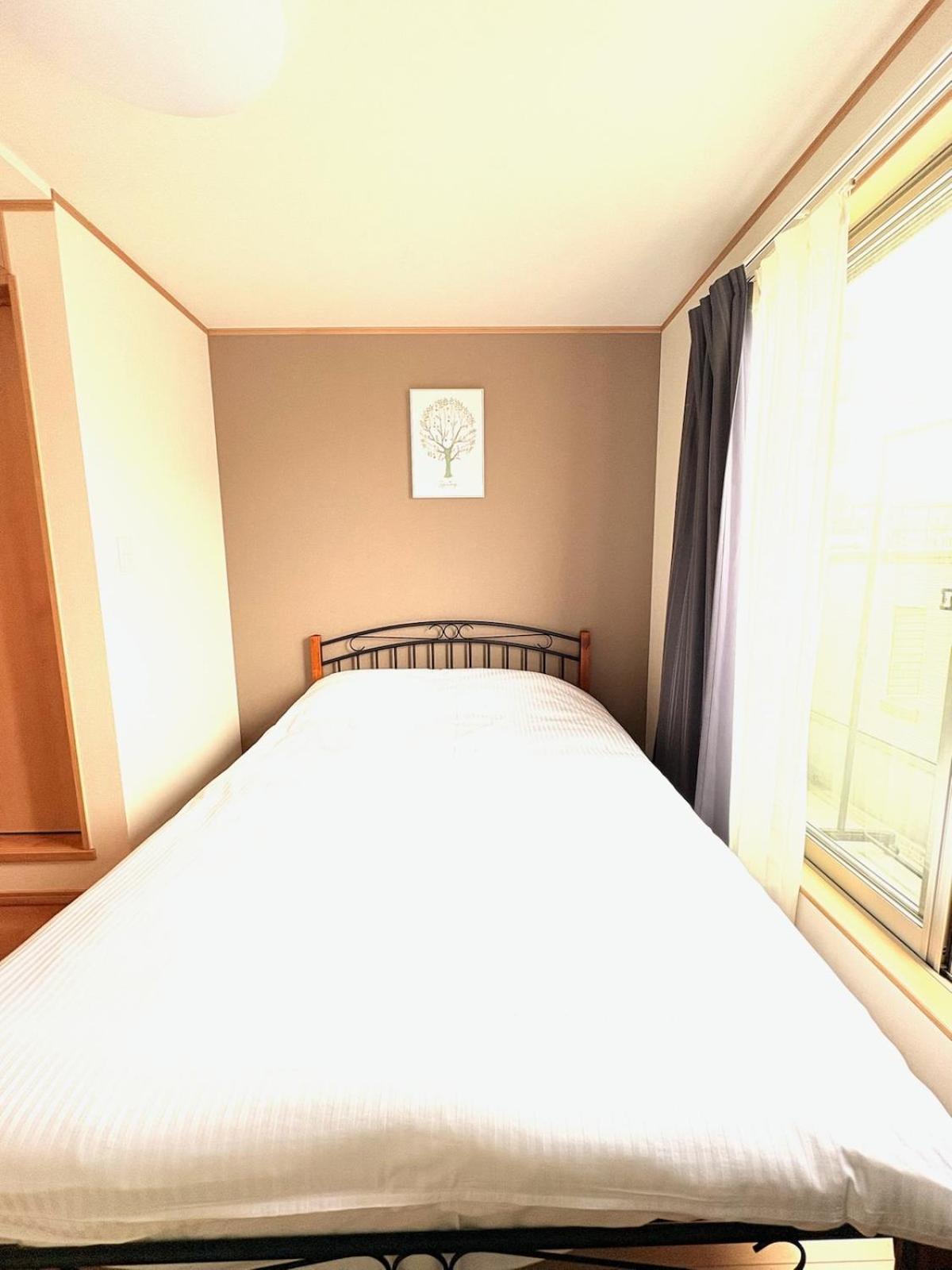 Whole 3-story House Near Nijo, For 6 Guests *