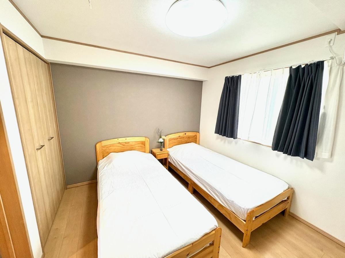 Whole 3-story House Near Nijo, For 6 Guests Kyoto