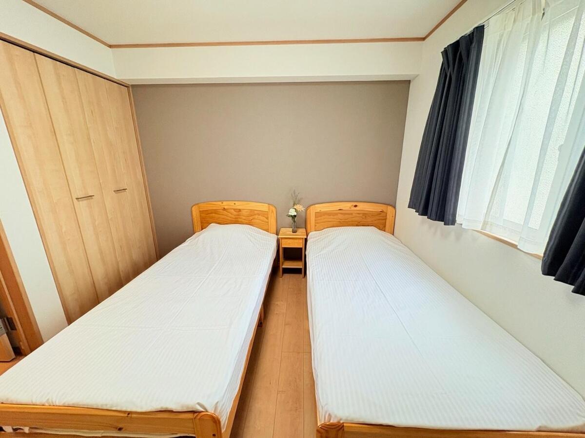 Whole 3-story House Near Nijo, For 6 Guests Villa *